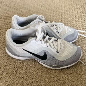 Nike Women's Athletic Shoes - White and Gray